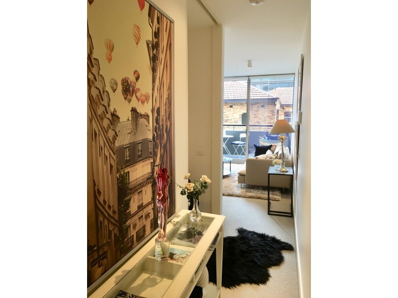 211/74 Queens Road, Melbourne VIC 3004
