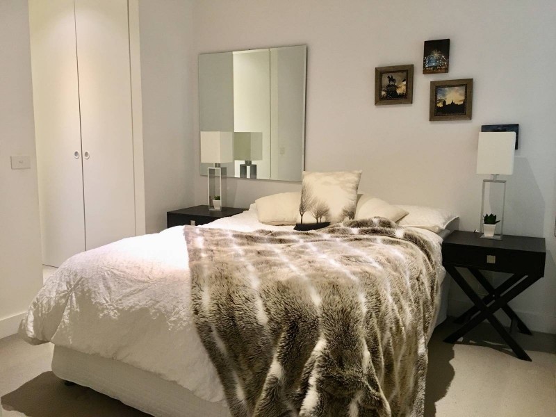 211/74 Queens Road, Melbourne VIC 3004