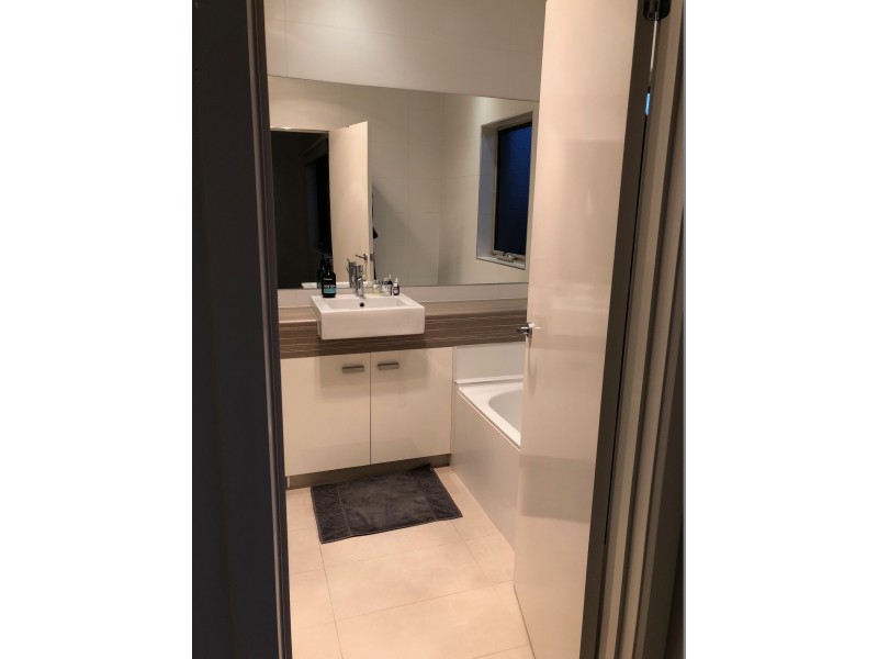 4B Longview Street, Bentleigh East VIC 3165