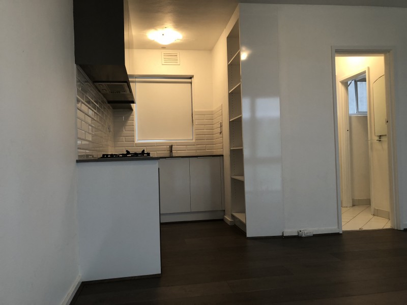 3/84 Beaconsfield Parade, Albert Park VIC 3206