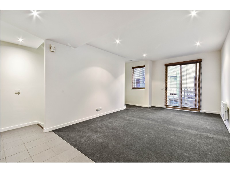 10/84 Trenerry Crescent, Abbotsford VIC 3067