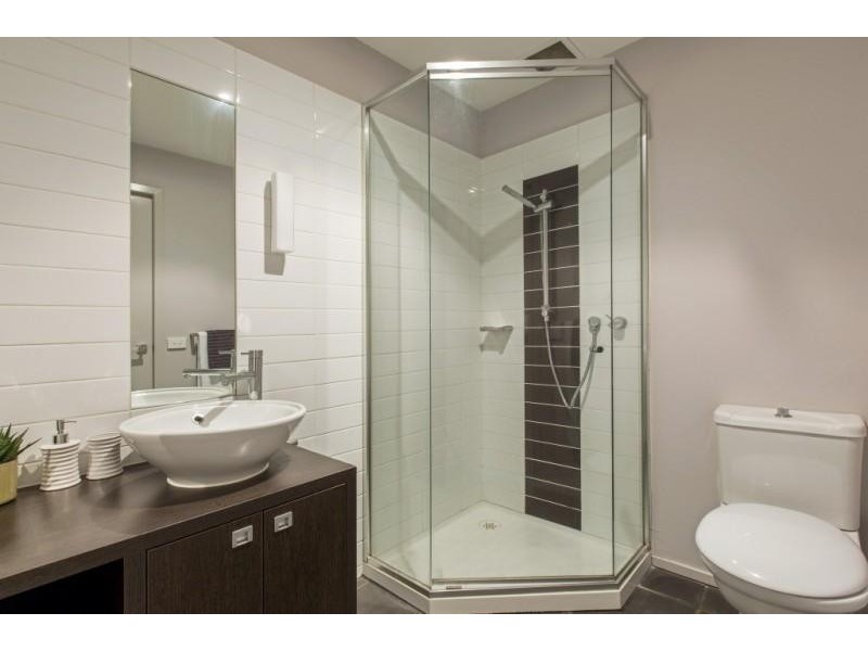 204/84 Altona Street, Kensington VIC 3031