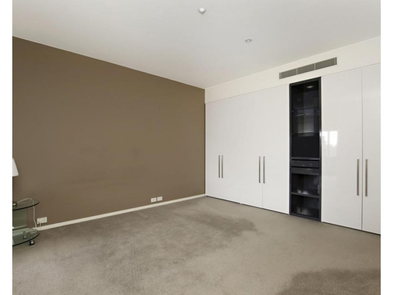 2810/7 Riverside Quay, Southbank VIC 3006