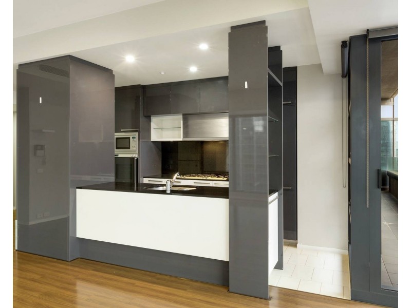 1811/7 Riverside Quay, Southbank VIC 3006