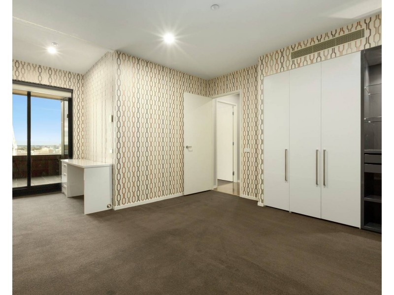 1811/7 Riverside Quay, Southbank VIC 3006