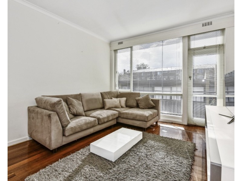 8/19 Kensington Road, South Yarra VIC 3141