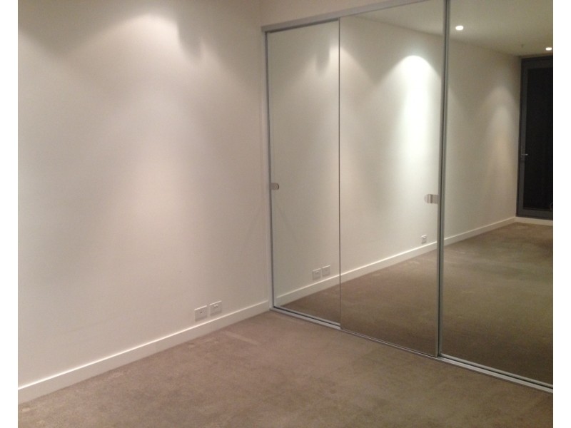 1005/55 Queens Road, Melbourne VIC 3004