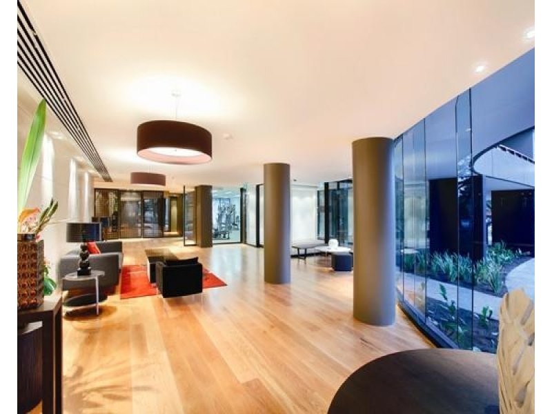 1005/55 Queens Road, Melbourne VIC 3004