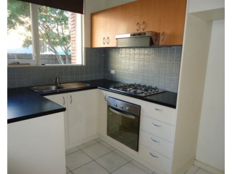 2/125 Victoria Street, Brunswick VIC 3056