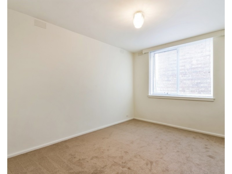 4/27 Powlett Street, East Melbourne VIC 3002