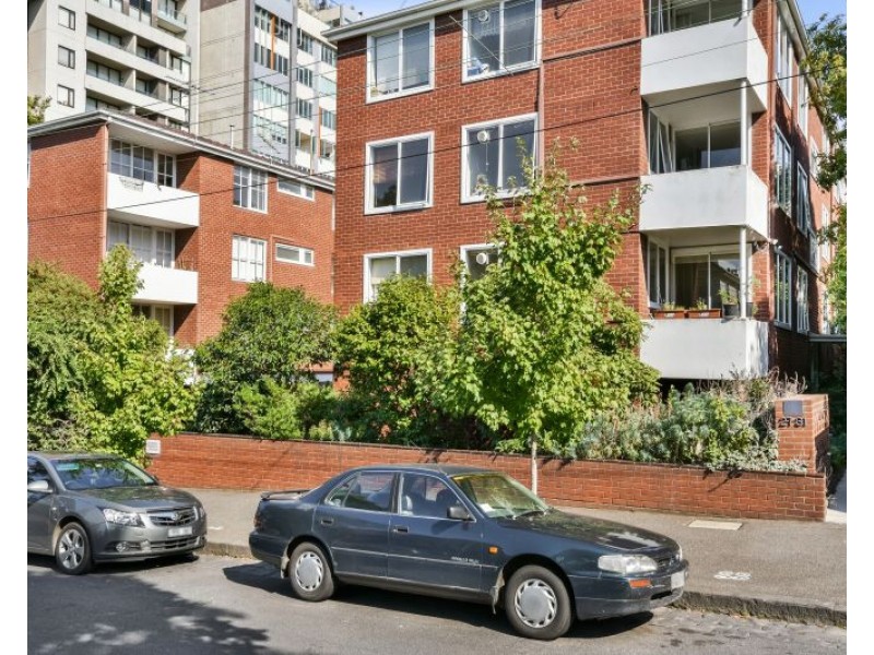 4/27 Powlett Street, East Melbourne VIC 3002