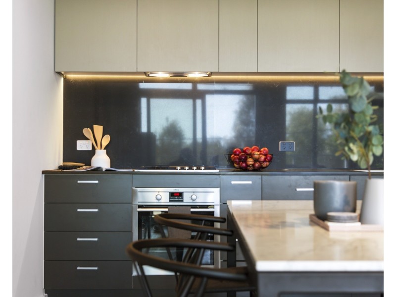 232/77 Hobsons Road, Kensington VIC 3031