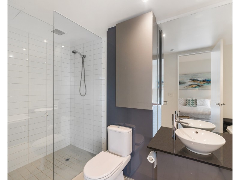 1404/7 Riverside Quay, Southbank VIC 3006