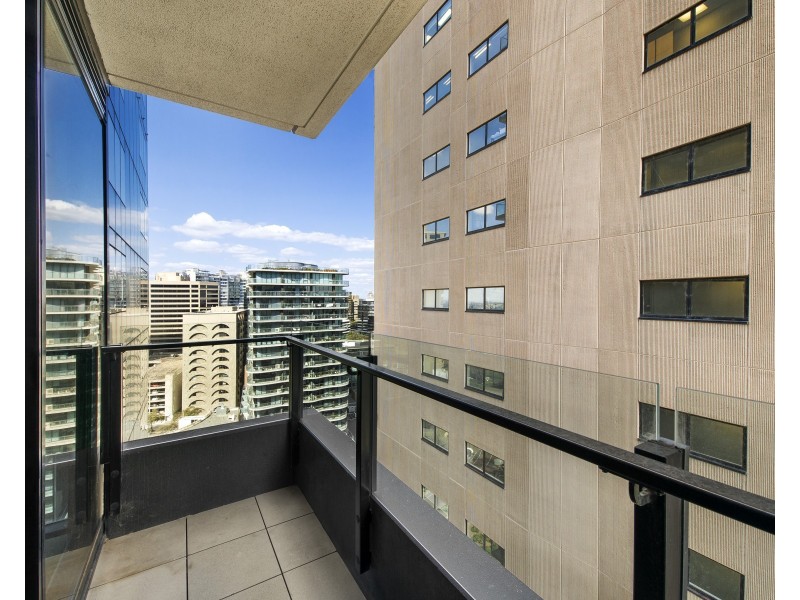 1714/50 Albert Road, South Melbourne VIC 3205