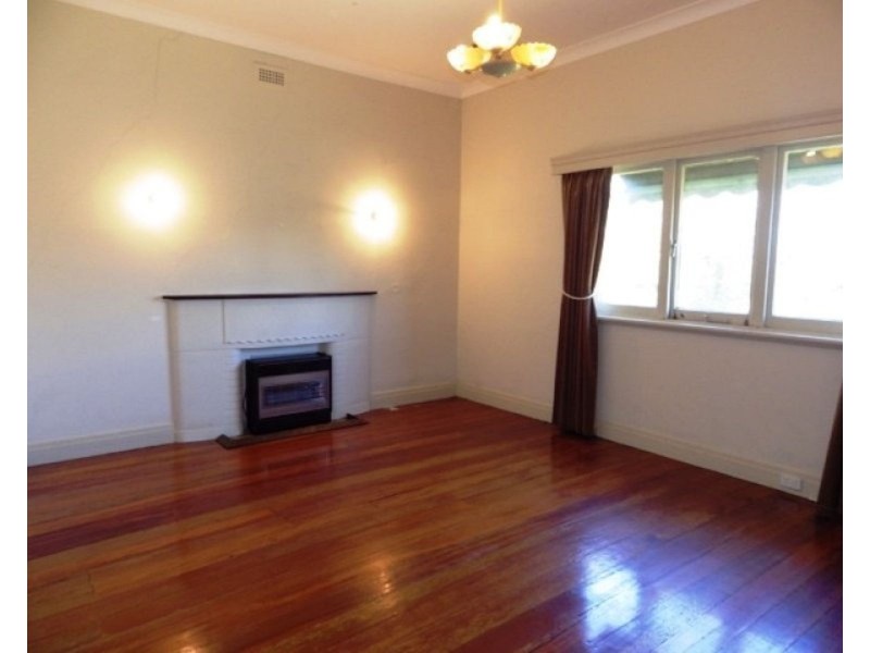 12 King Street, Essendon VIC 3040