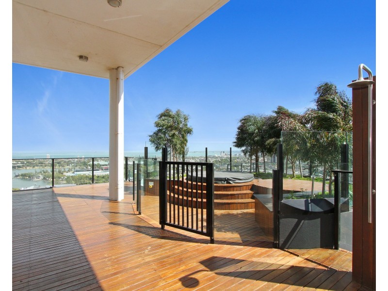 2512/50 Albert Road, South Melbourne VIC 3205