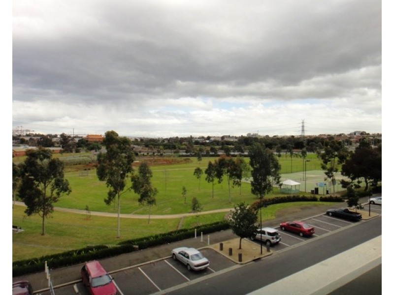 404/60 Speakman Street, Kensington VIC 3031