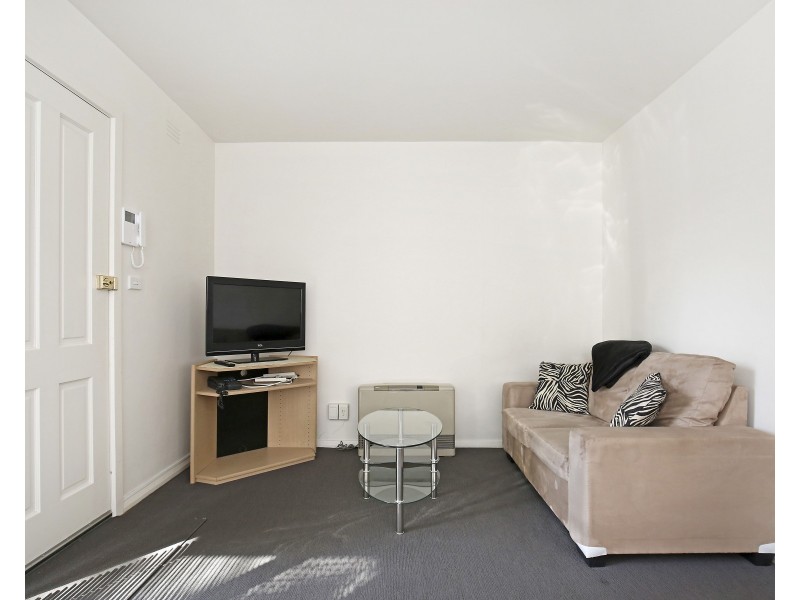1/43 Barkly Street, Carlton VIC 3053