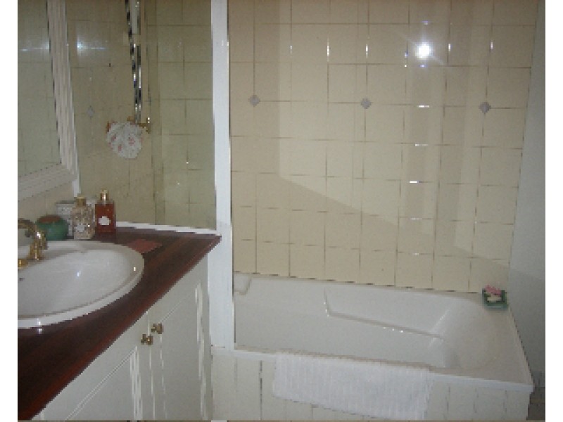 12/174 George Street, East Melbourne VIC 3002