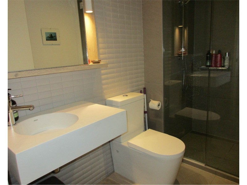 621/4 Acacia Place, Abbotsford VIC 3067