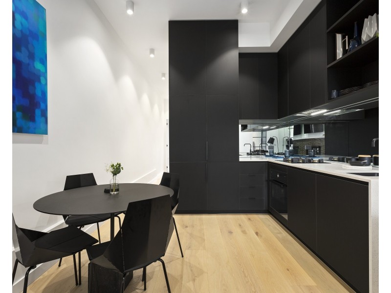 2/60 Simpson Street, East Melbourne VIC 3002