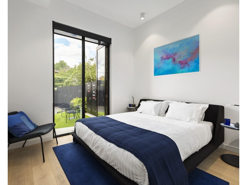 2/60 Simpson Street, East Melbourne VIC 3002