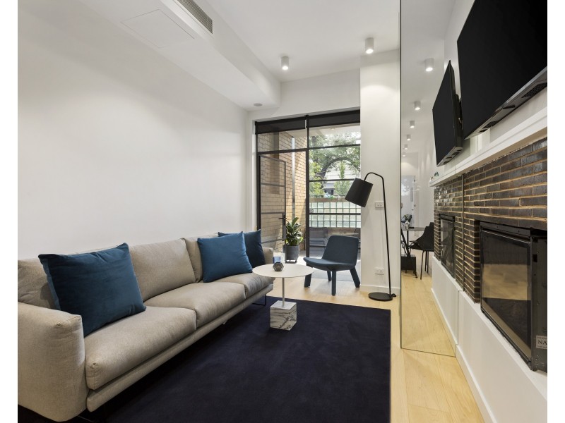 2/60 Simpson Street, East Melbourne VIC 3002