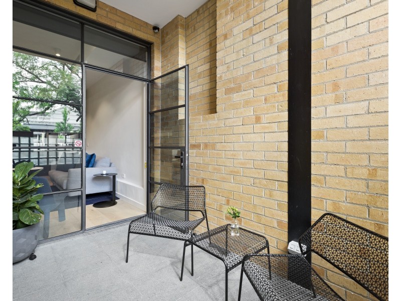 2/60 Simpson Street, East Melbourne VIC 3002