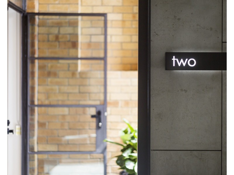 2/60 Simpson Street, East Melbourne VIC 3002