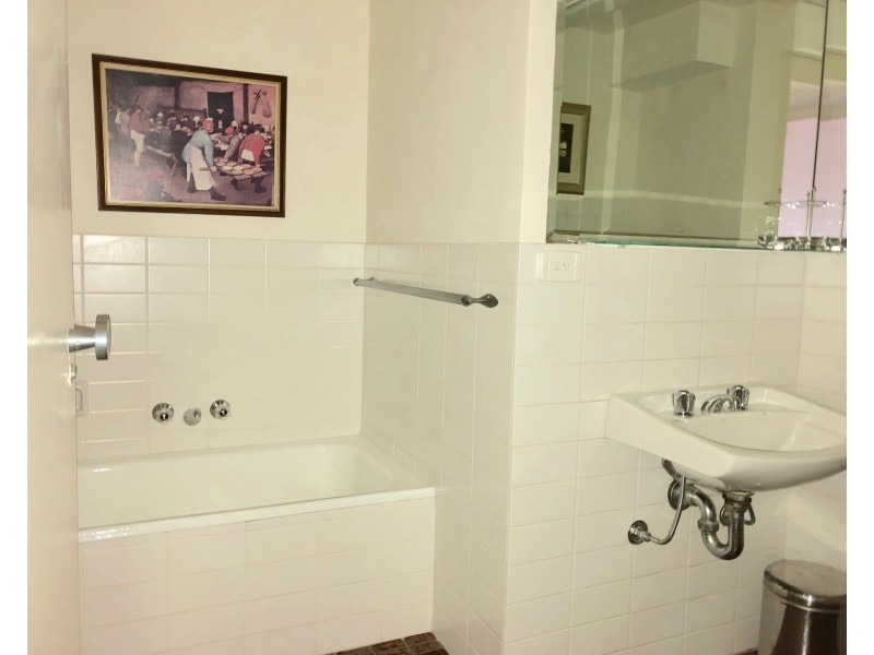 102/15 Collins Street, Melbourne VIC 3000