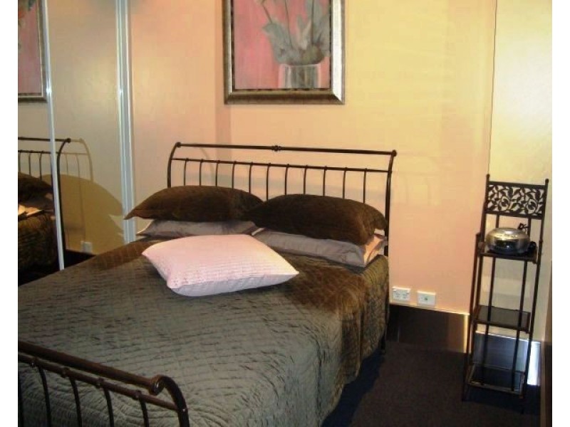 1004/325 Collins Street, Melbourne VIC 3000