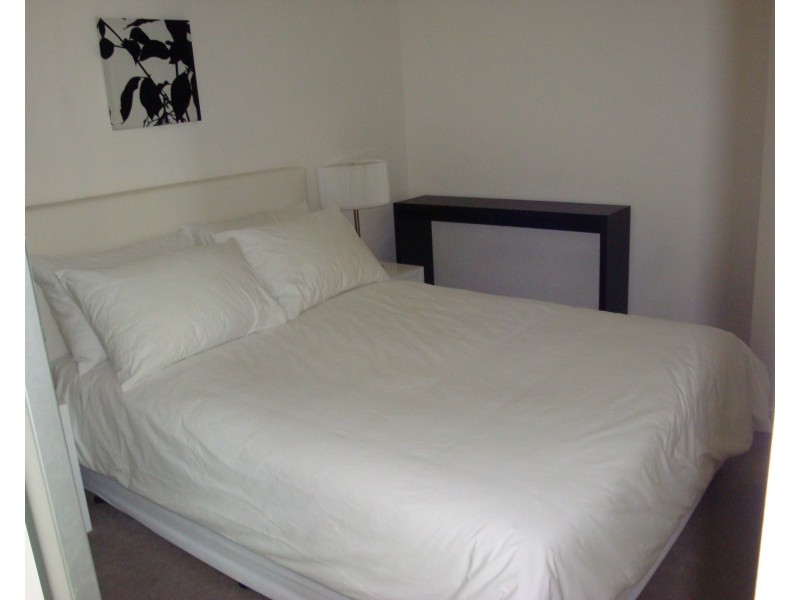 1809/620 Collins Street, Melbourne VIC 3000