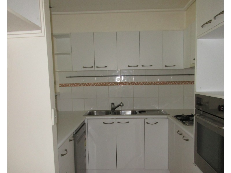 2/18 Dudley Street, West Melbourne VIC 3003