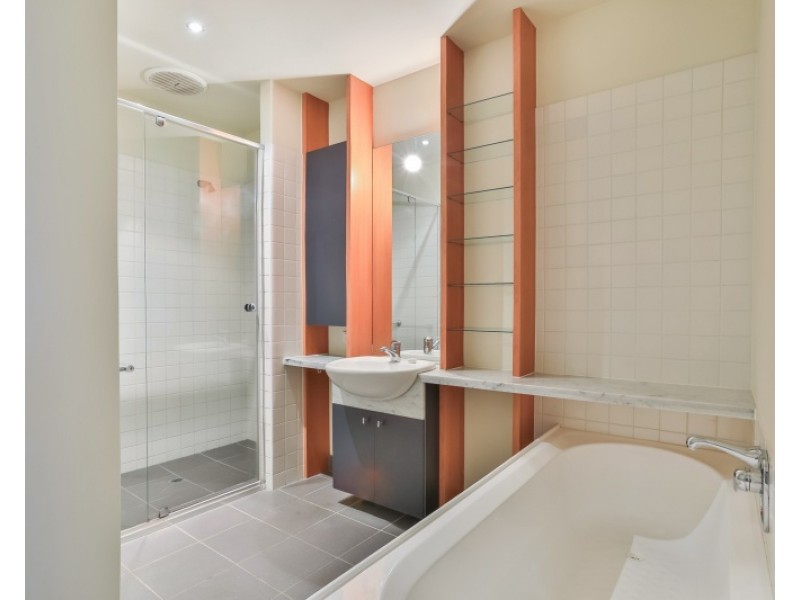 42/84 Trenerry Crescent, Abbotsford VIC 3067