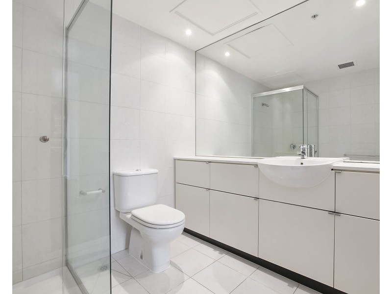 2411/80 Clarendon Street, Southbank VIC 3006