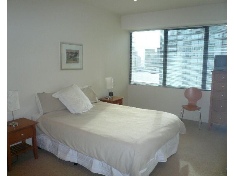 1703/80 Clarendon Street, South Melbourne VIC 3205