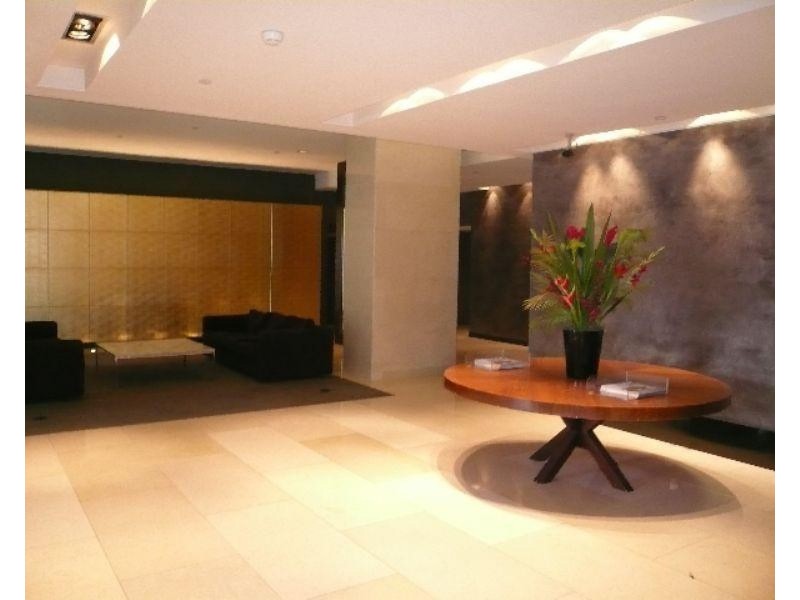 1703/80 Clarendon Street, South Melbourne VIC 3205