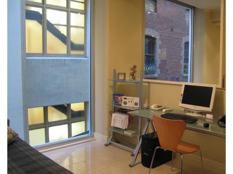 3B/5 Mill Place, Melbourne VIC 3000