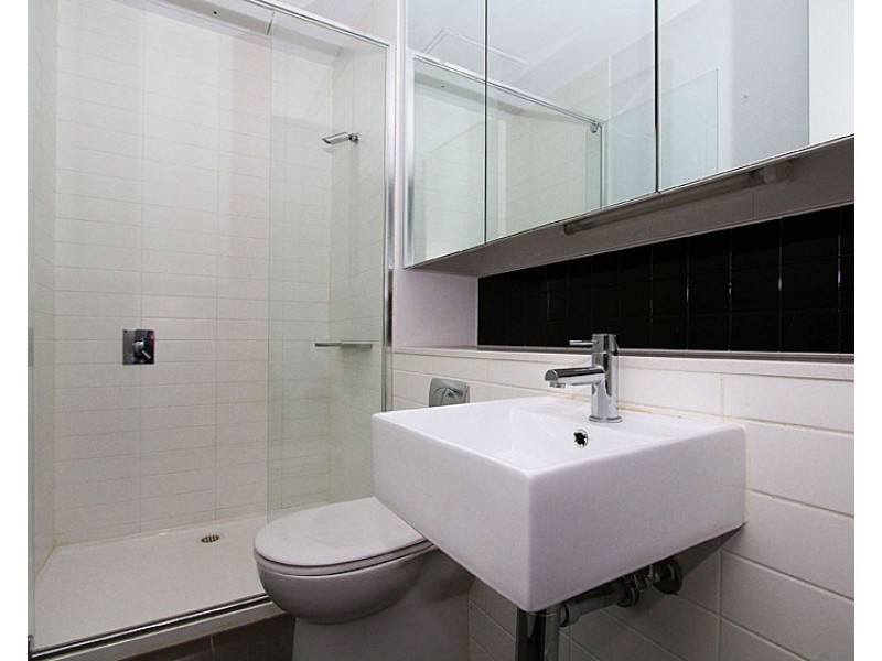 825/32 Bray Street, South Yarra VIC 3141