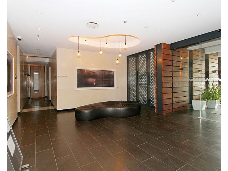 825/32 Bray Street, South Yarra VIC 3141