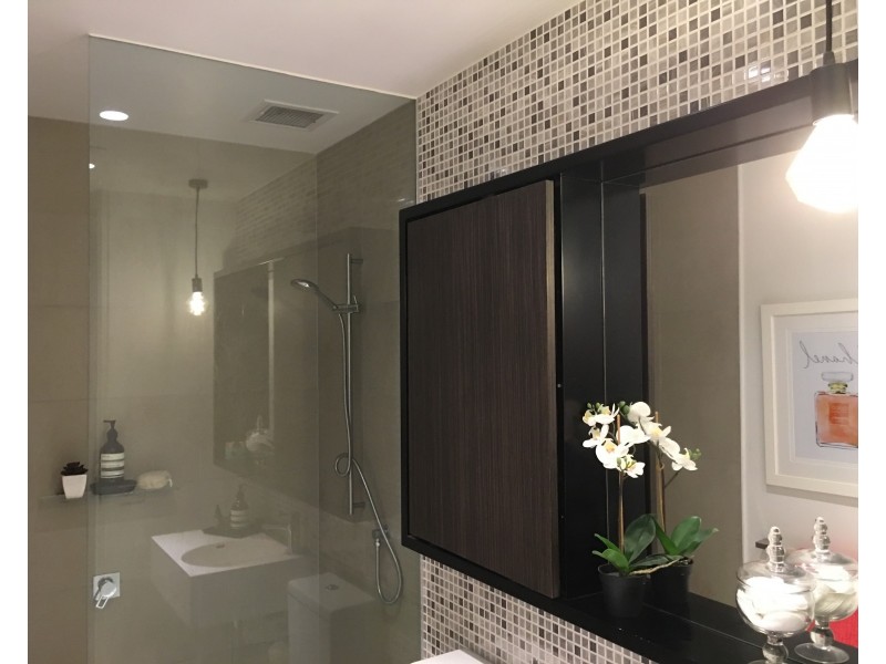 211/74 Queens Road, Melbourne VIC 3000