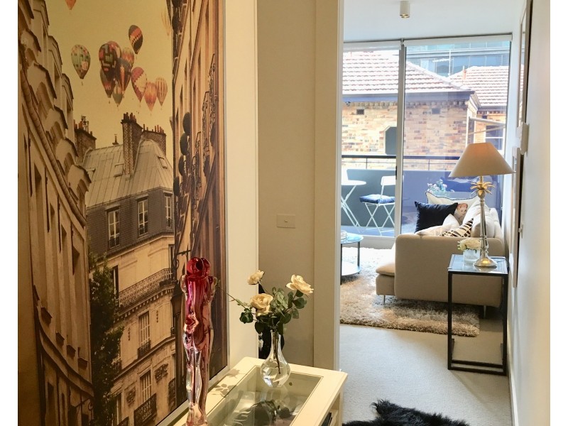 211/74 Queens Road, Melbourne VIC 3000