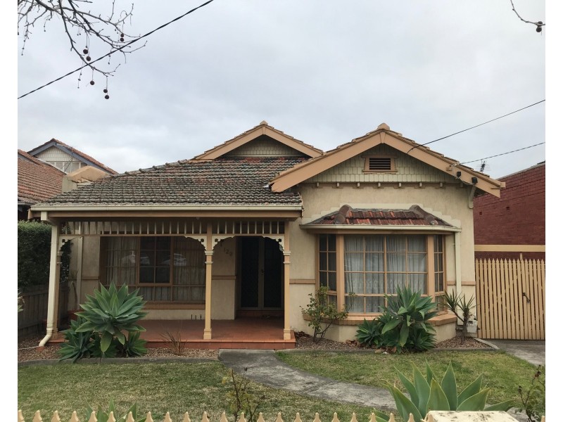 123 Napier Street, Essendon VIC 3040