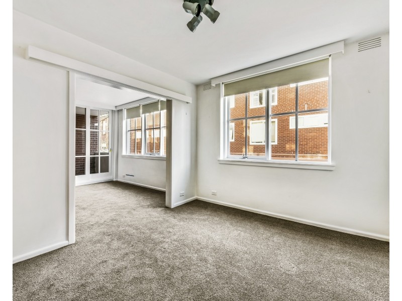 2/21 Powlett Street, East Melbourne VIC 3002