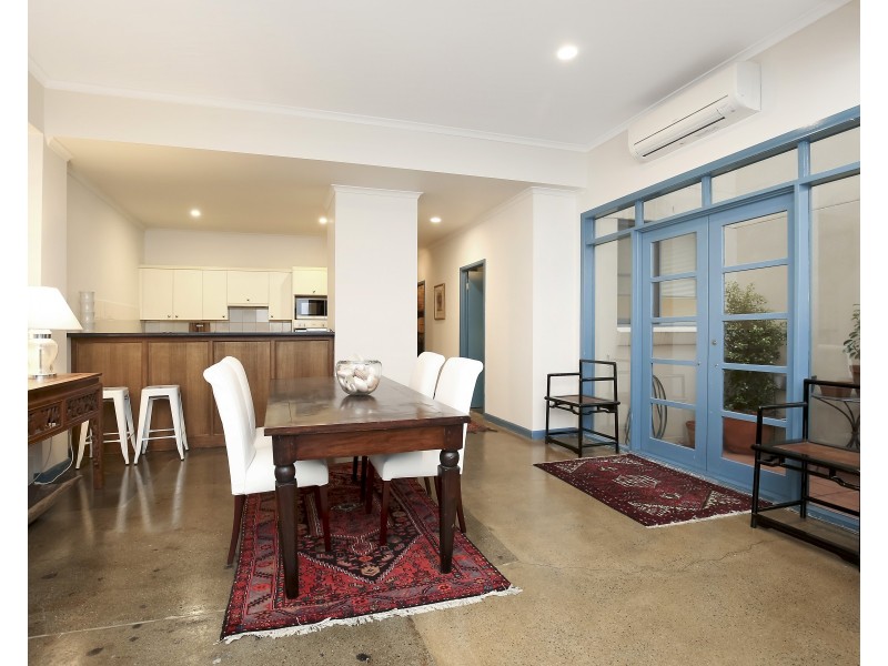 15 Coromandel Place, Melbourne VIC 3000