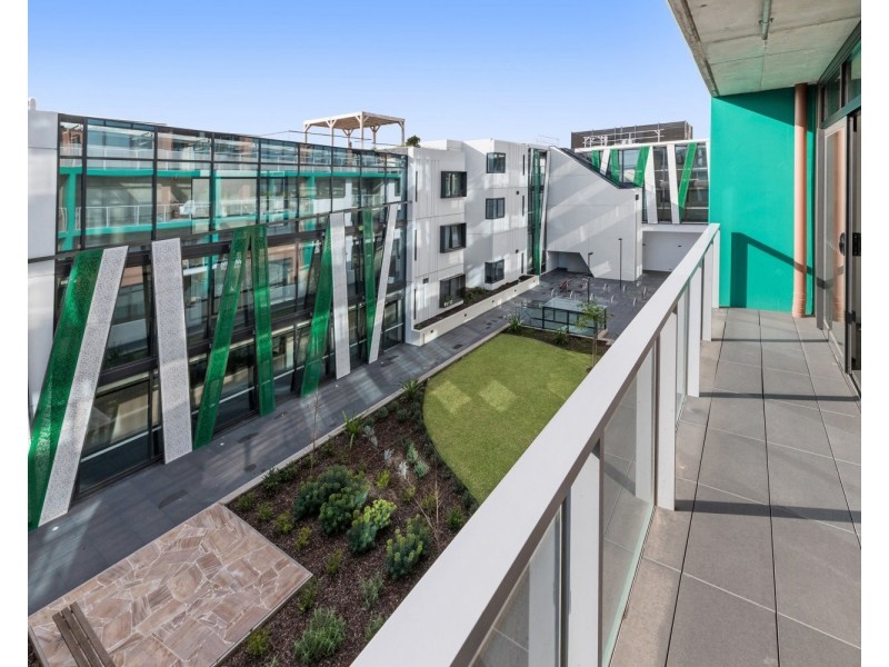 318/71-89 Hobsons Road, Kensington VIC 3031