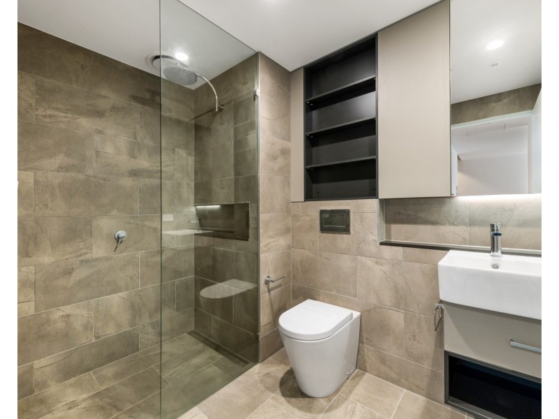 318/71-89 Hobsons Road, Kensington VIC 3031