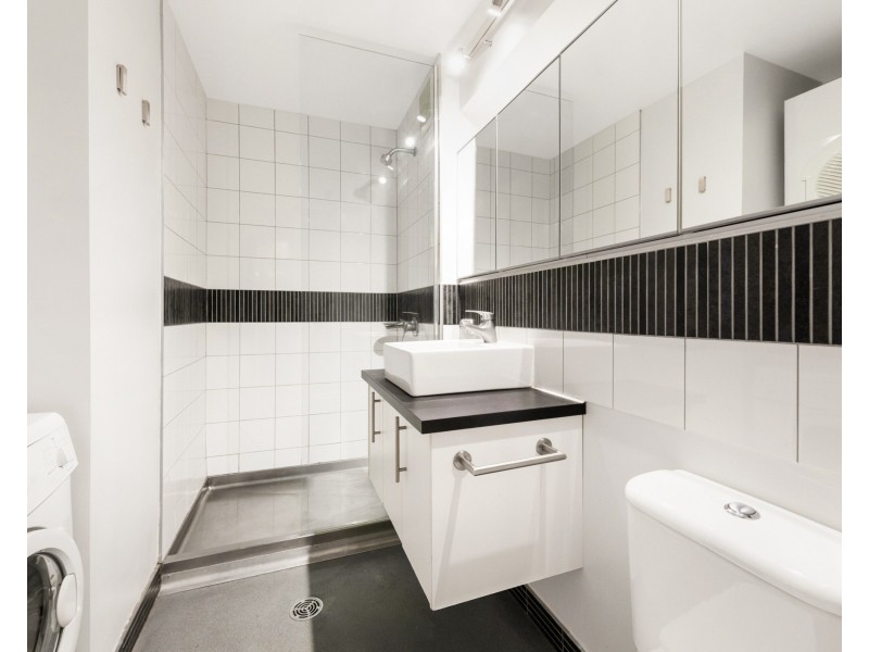 1404/325 Collins Street, Melbourne VIC 3000