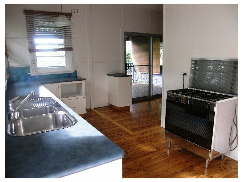 6 Robinson Avenue, Lismore NSW 2480