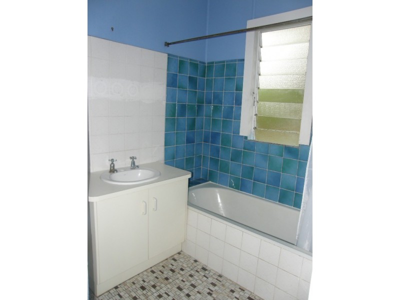 6 Robinson Avenue, Lismore NSW 2480